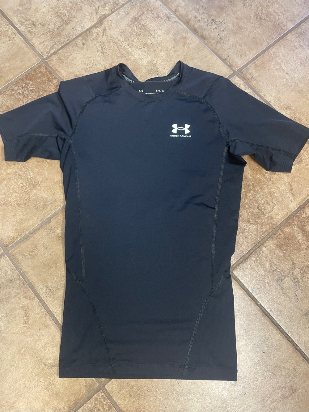 Under Armour Women’s HeatGear Short Sleeve Rash Guard